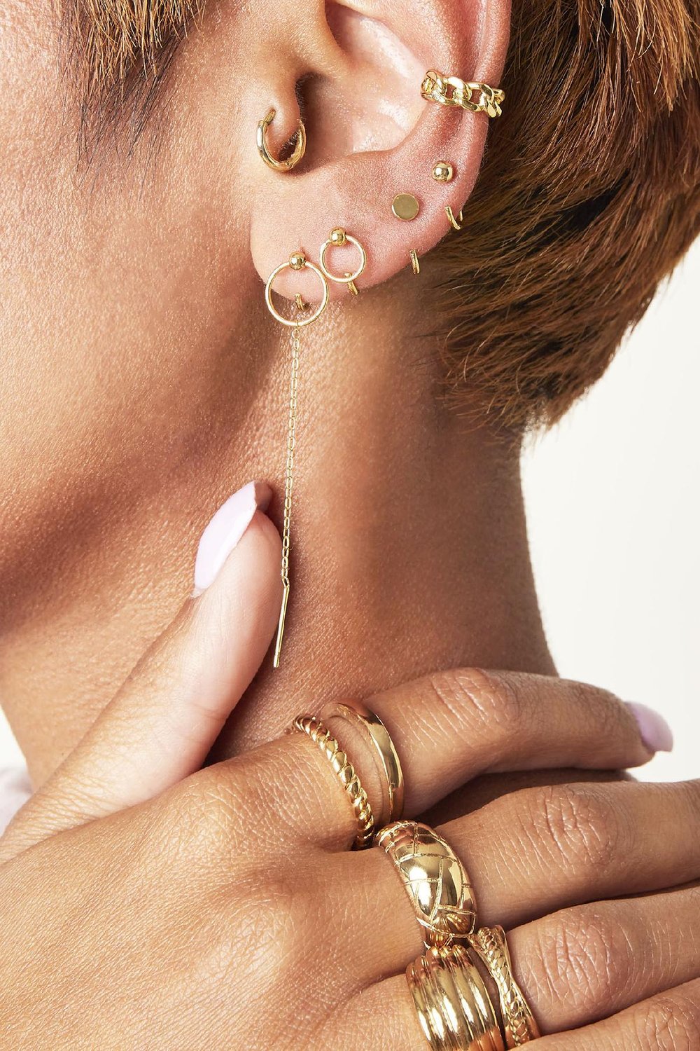 Earcuff Chained Color dorado Cobre h5Imagen2